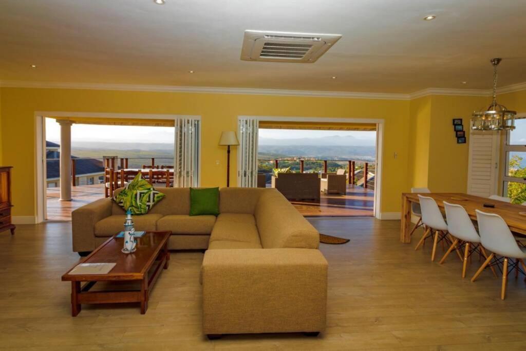 Waterberry 5 Villa เพลตเตนเบิร์กเบย์ ภายนอก รูปภาพ